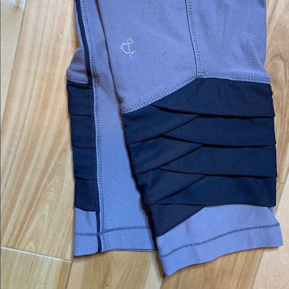 Nude Leggings - Picture 2 of 3